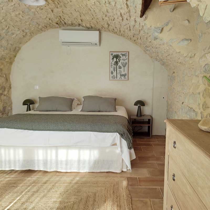 Une chambre d'hôtes de charme dans une maison de village typique